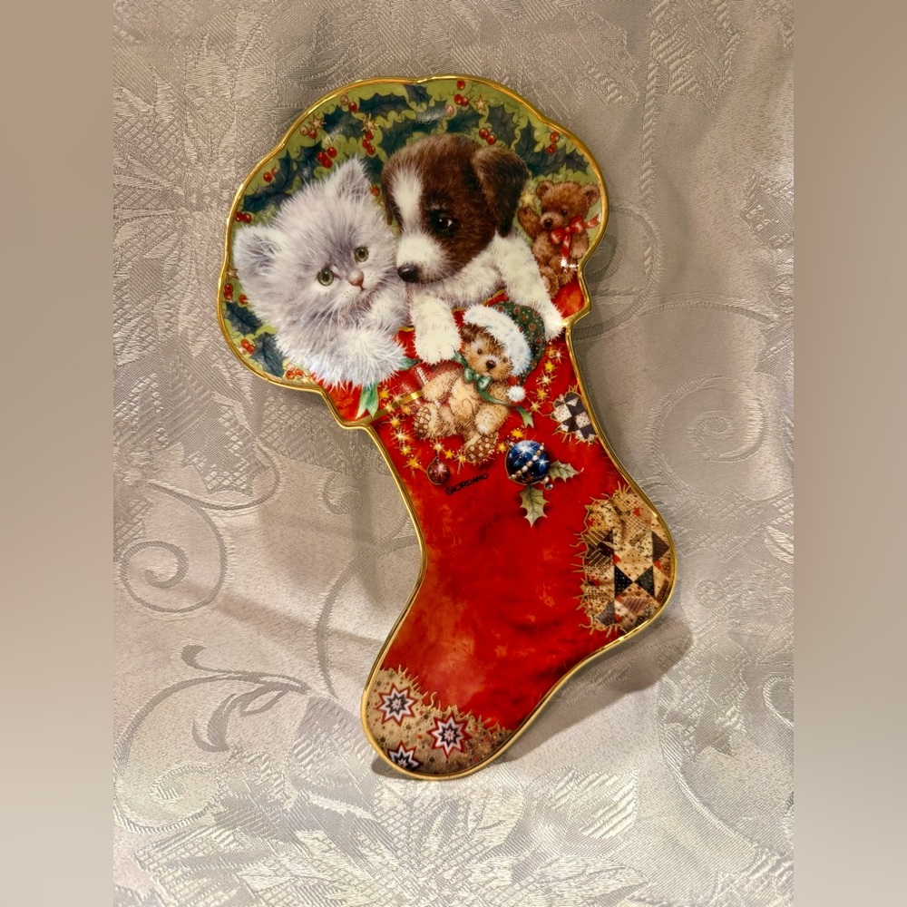 VTG ~ Franklin Mint ~Stocking Sweethearts Porcelain Plate 🌲